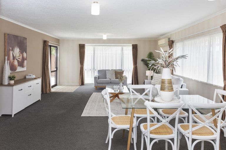 Photo of property in 1/5 Chokebore Place, Sockburn, Christchurch, 8042