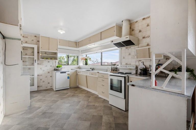 Photo of property in 10 Renwick Street, Papakura, 2110