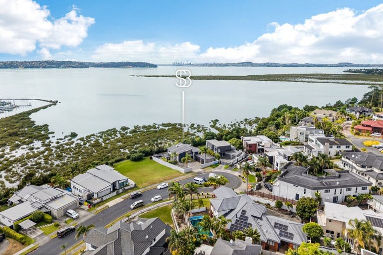 Photo of property in 64 Seacrest Drive, West Harbour, Auckland, 0618