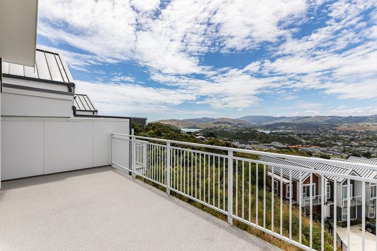 Photo of property in 18 Kopua Place, Whitby, Porirua, 5024