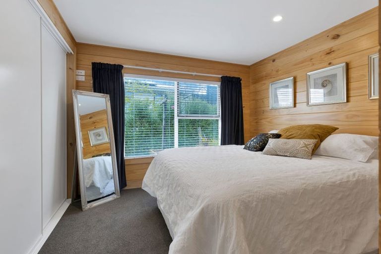 Photo of property in 21 Oxford Street, Waikari, 7420