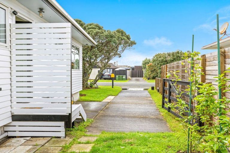 Photo of property in 3 The Southern Isle, Omaha, 0986