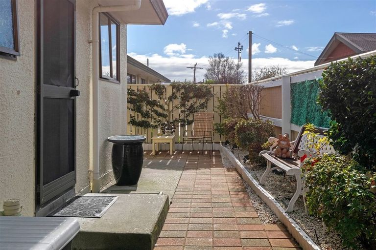 Photo of property in 2/14 Carvell Street, Blenheim, 7201