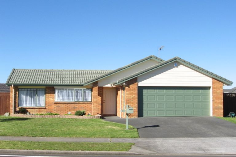 Photo of property in 33 Sandwick Drive, Weymouth, Auckland, 2103