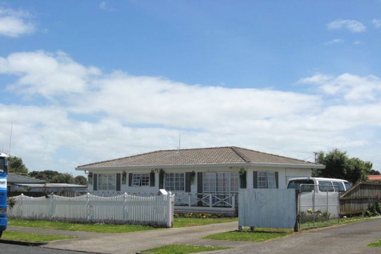 Photo of property in 54 Maplesden Drive, Clendon Park, Auckland, 2103