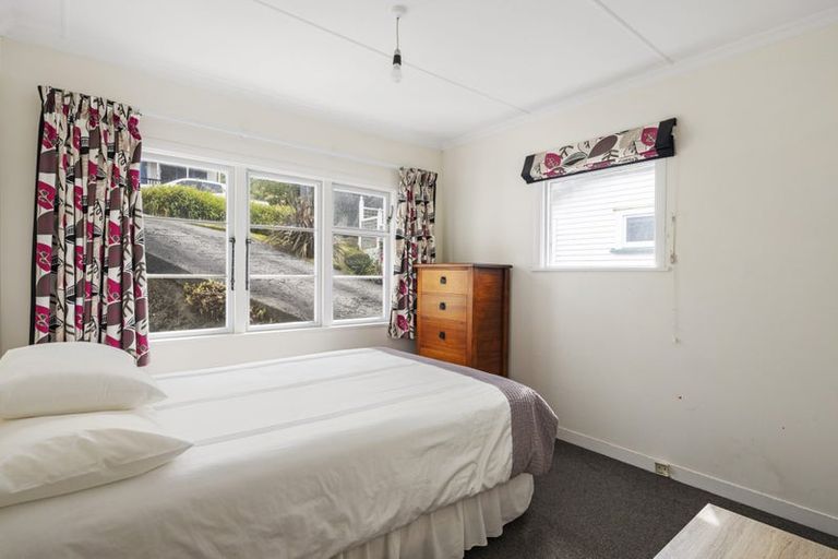 Photo of property in 50 Happy Valley Road, Owhiro Bay, Wellington, 6023