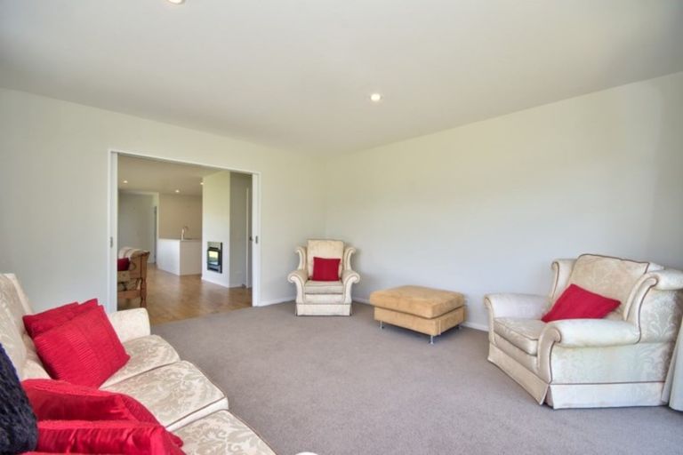 Photo of property in 1 Cone Peak Close, Lake Hayes, Queenstown, 9304