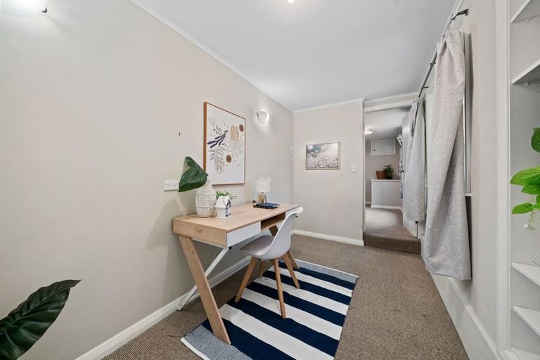 Photo of property in 12 Karaka Grove, Raumati Beach, Paraparaumu, 5032