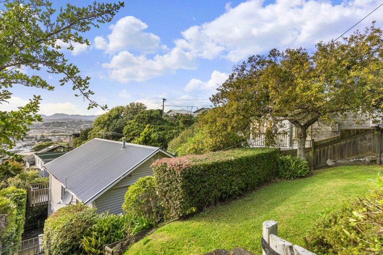 Photo of property in 117 Duncan Terrace, Kilbirnie, Wellington, 6022