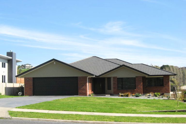 Photo of property in 223 Heta Road, Merrilands, New Plymouth, 4312