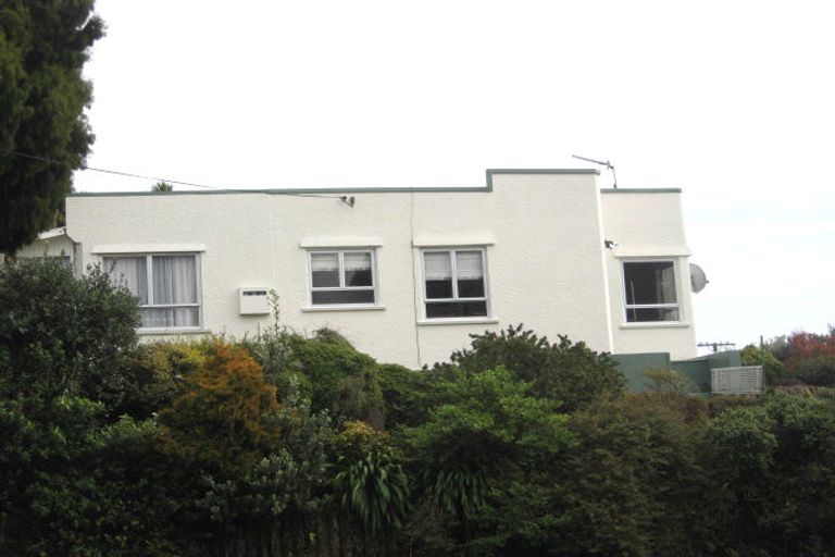 Photo of property in 50 Pioneer Road, Moturoa, New Plymouth, 4310