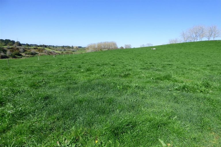 Photo of property in 336 Grove Road, Te Pahu, Hamilton, 3285