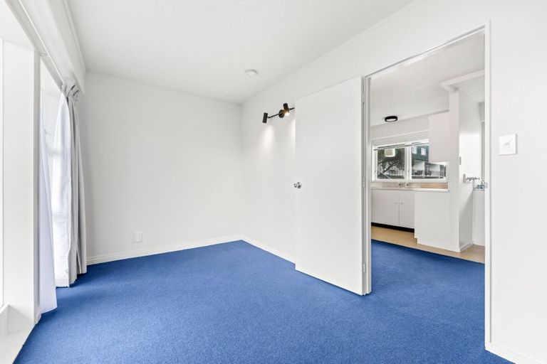 Photo of property in 2/21 Britannia Street, Petone, Lower Hutt, 5012