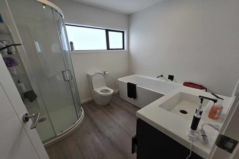 Photo of property in 36b Oxford Crescent, Ebdentown, Upper Hutt, 5018