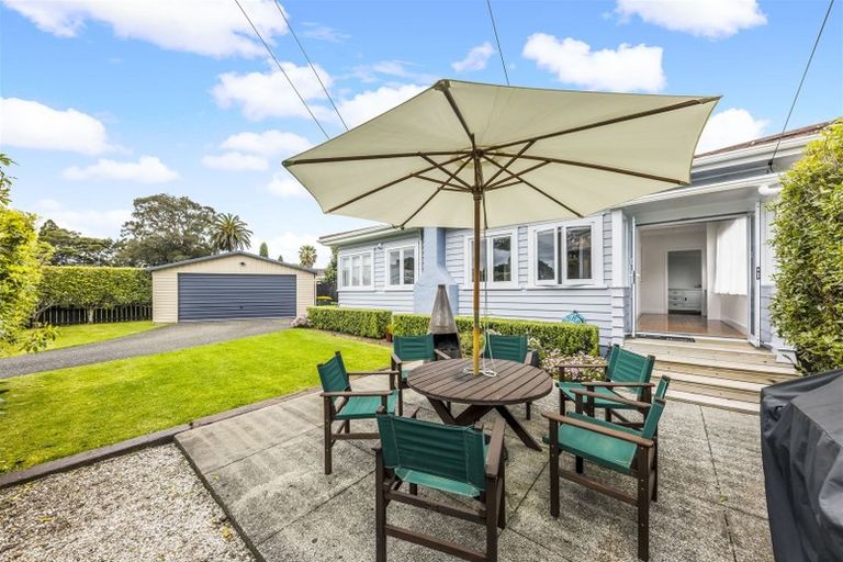 Photo of property in 2 Manse Road, Pahurehure, Papakura, 2113