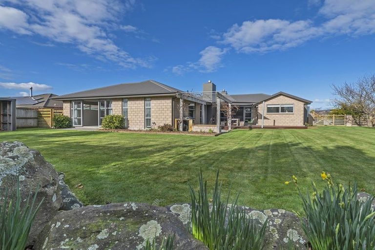 Photo of property in 19 Beaumont Drive, Rolleston, 7614