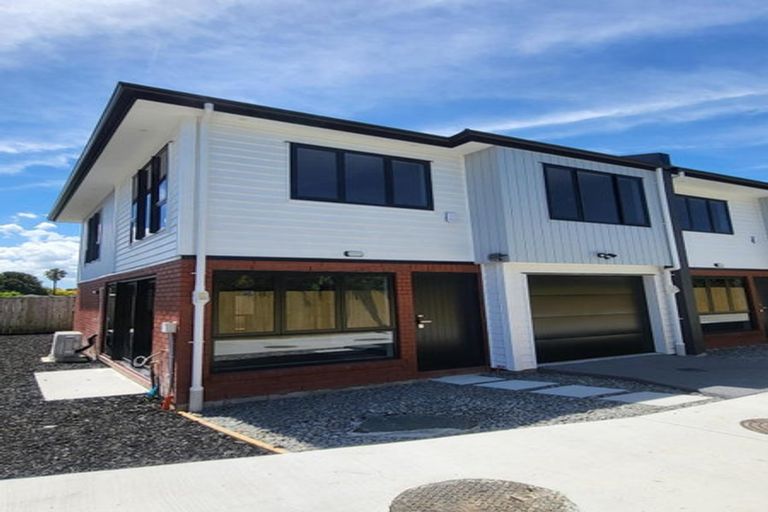 Photo of property in 10c Benton Place, Manurewa, Auckland, 2102