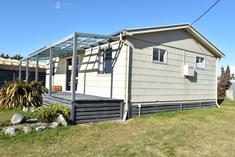 Photo of property in 18 Hunter Crescent, Twizel, 7901