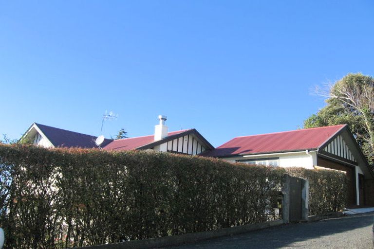 Photo of property in 16 Hukarere Road, Bluff Hill, Napier, 4110