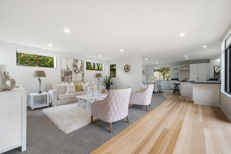 Photo of property in 37 Westerham Drive, Dannemora, Auckland, 2016