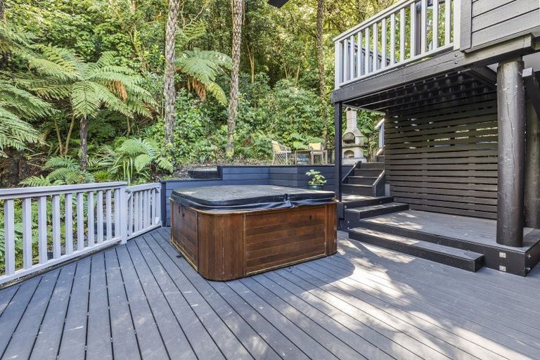 Photo of property in 12 Kimberley Way, Khandallah, Wellington, 6035