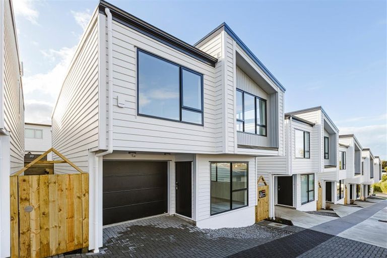 Photo of property in 43e Nelson Street, Howick, Auckland, 2014