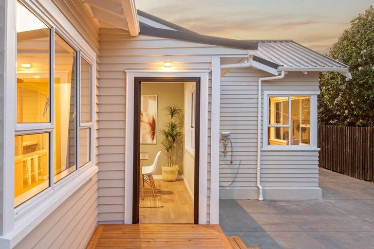 Photo of property in 116 Stapletons Road, Richmond, Christchurch, 8013