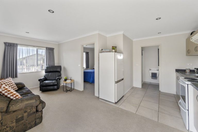 Photo of property in 18 Mcnaughton Place, Onekawa, Napier, 4110