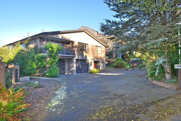 Photo of property in 106a Easther Crescent, Kew, Dunedin, 9012