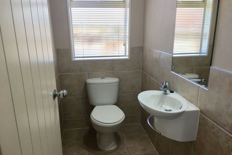 Photo of property in 8 Finbar Close, Flat Bush, Auckland, 2019