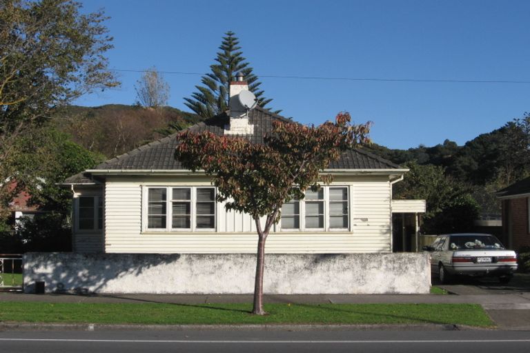 Photo of property in 114 Naenae Road, Naenae, Lower Hutt, 5011