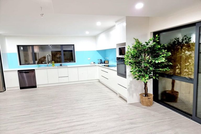 Photo of property in 28a Wai Iti Place, Clendon Park, Auckland, 2103