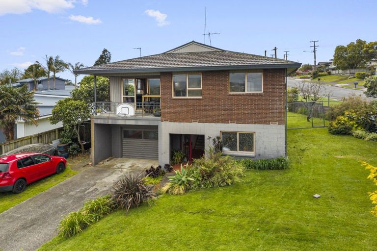 Photo of property in 2 Kowai Grove, Omokoroa, 3114