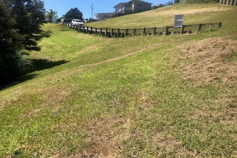 Photo of property in 115 Elsinore Close, Whangamata, 3620