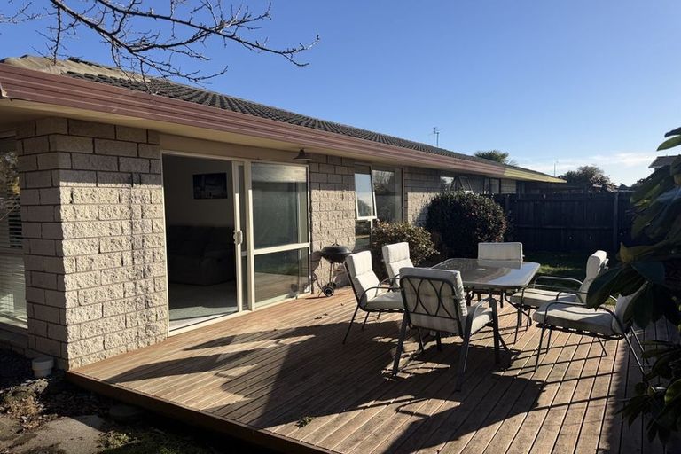 Photo of property in 2/1 Tahi Place, Belfast, Christchurch, 8051