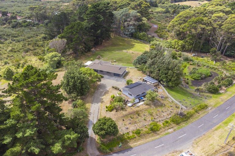 Photo of property in 168 Te Hapua Road, Te Horo, Otaki, 5581