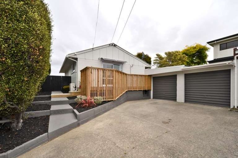 Photo of property in 2/261 Lake Terrace Road, Shirley, Christchurch, 8061