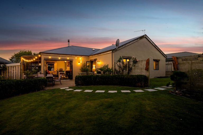 Photo of property in 35 Maire Street, Hawera, 4610