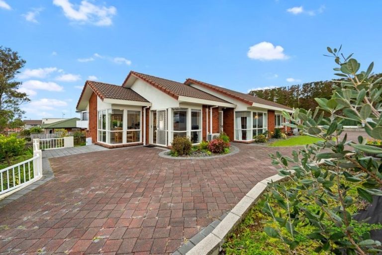 Photo of property in 32 Bayfair Drive, Mount Maunganui, 3116