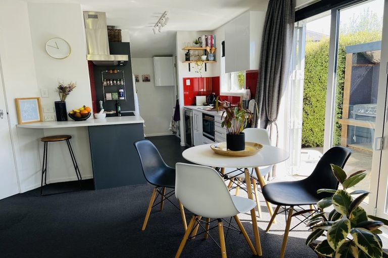 Photo of property in 1/1007 Colombo Street, St Albans, Christchurch, 8014