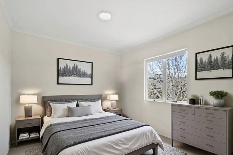 Photo of property in 10 Mission Heights Drive, Flat Bush, Auckland, 2016