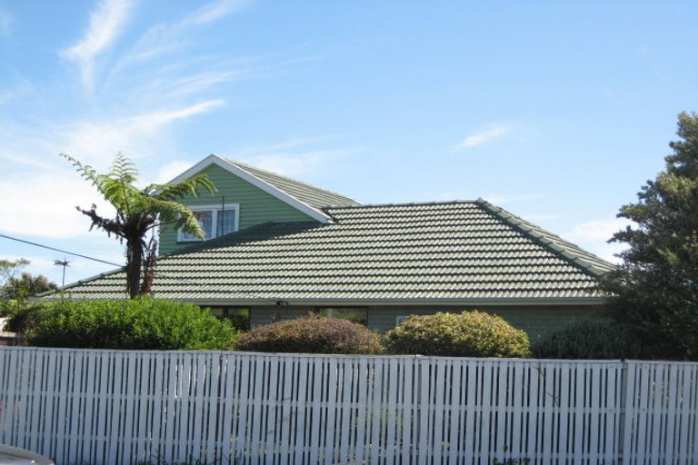 Photo of property in 8 Quebec Place, Wainoni, Christchurch, 8061