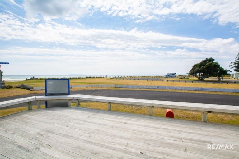 Photo of property in 1 Savage Avenue, Waihi Beach, 3611