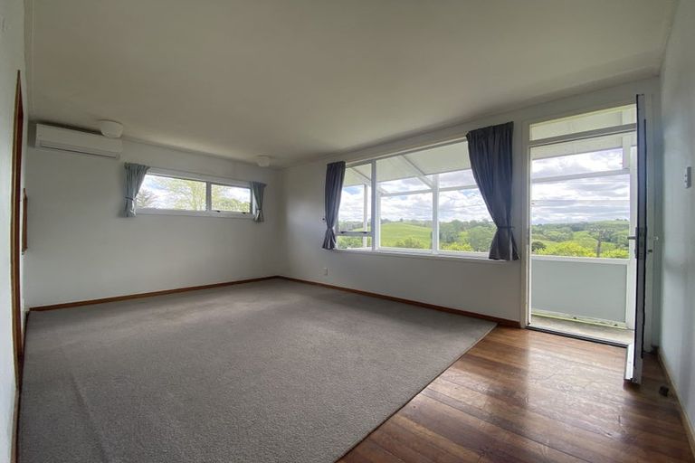 Photo of property in 42 View Street, Maungaturoto, 0520