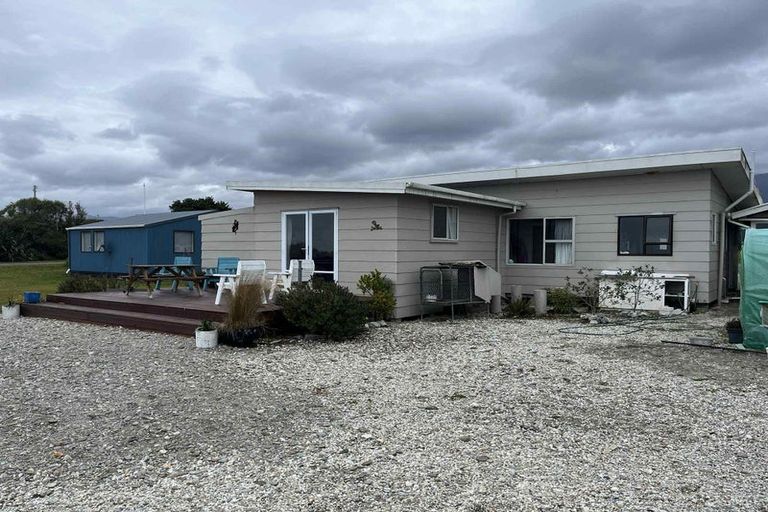 Photo of property in 45 Johnston Crescent, Haast, 7886