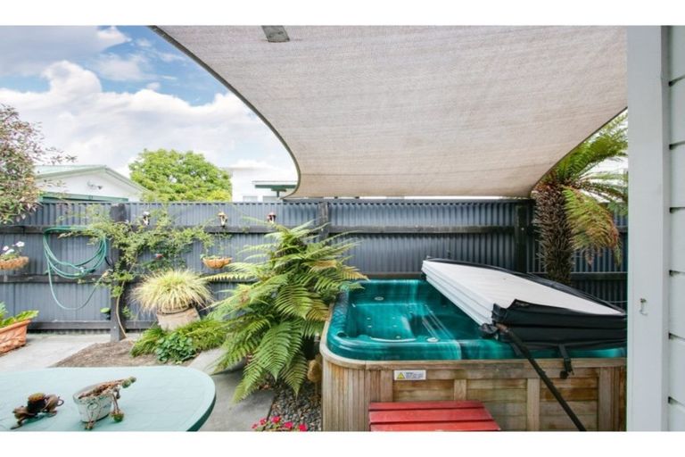 Photo of property in 41 Carnell Street, Napier South, Napier, 4110