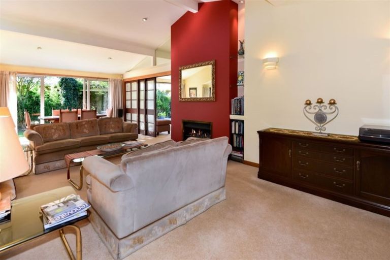 Photo of property in 33 Lynfield Avenue, Ilam, Christchurch, 8041