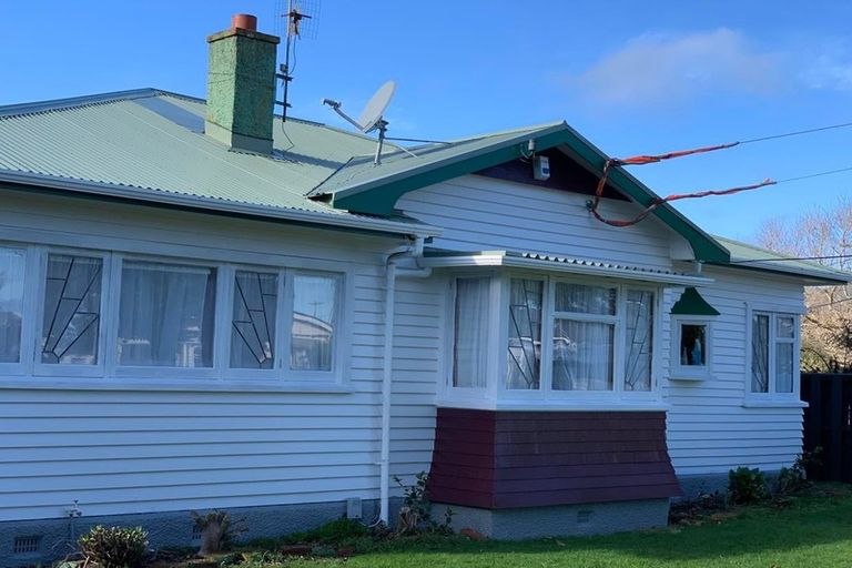 Photo of property in 11 Beaumont Avenue, Alicetown, Lower Hutt, 5010