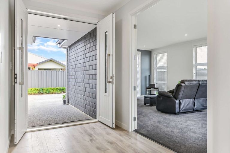 Photo of property in 25 Gee Place, Taradale, Napier, 4112