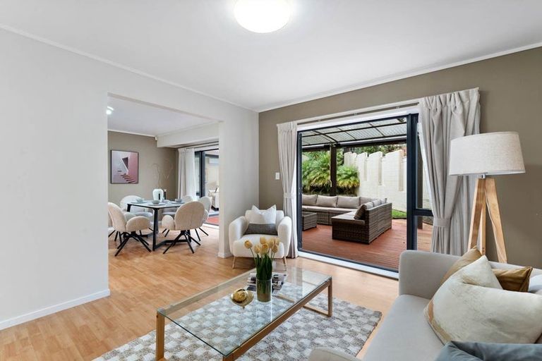 Photo of property in 55 Meadowvale Avenue, Forrest Hill, Auckland, 0620